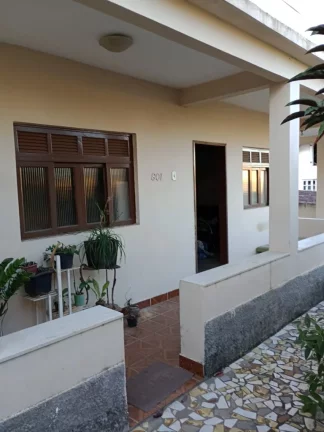 Imagem EXCELENTE CASA A VENDA COM 7 QUARTOS E 4 BANHEIROS EM GUARAPARI ES