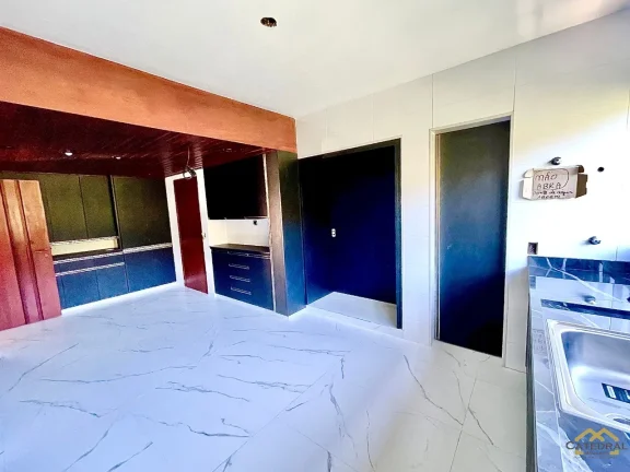 Imagem Apartamento à venda de 214m2 com 4 quartos sendo 2 suítes com 2 vagas em Jundiaí - SP