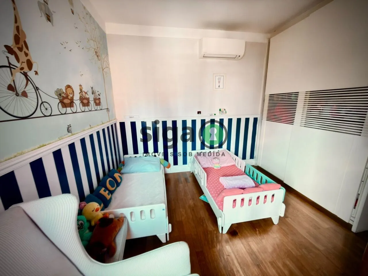 Imagem Apartamento Reformado de 171m² com 3 Suítes e Adega Climatizada.