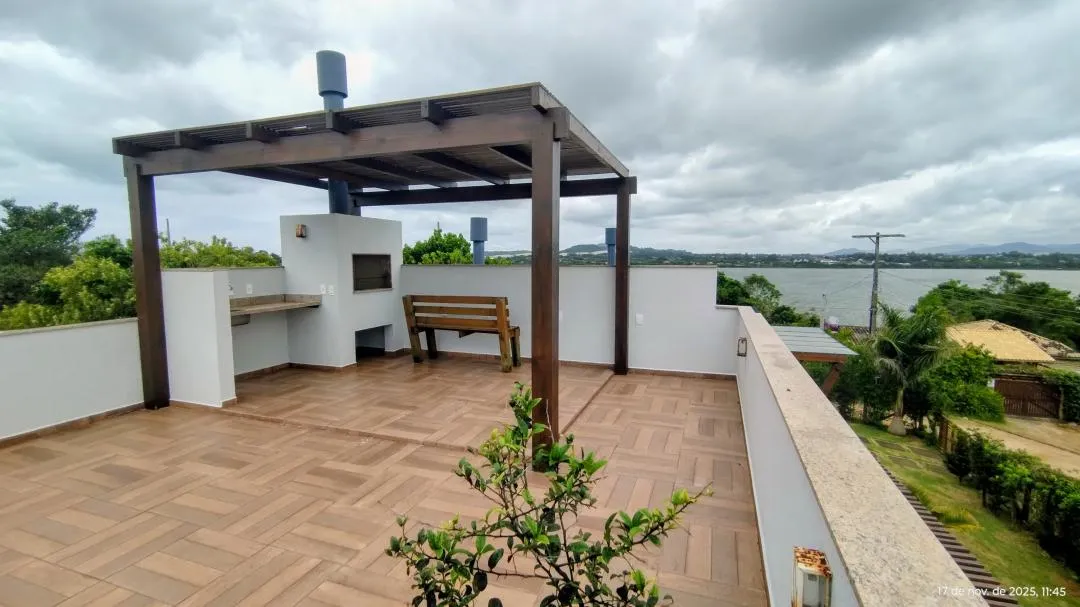 Imagem Casa à venda em Imbituba, Ponta da Piteira com vista da lagoa