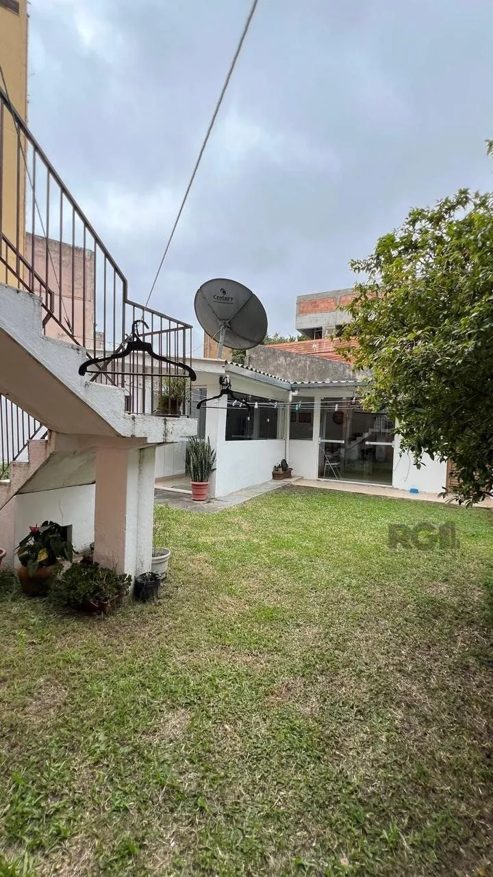 Imagem Apartamentos com 5 quartos, 2 suítes, 4 vagas de garagem, no bairro Santana, Porto Alegre/RS