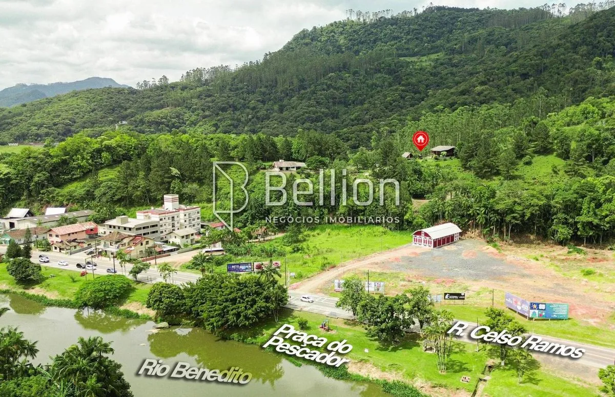 Imagem Chácara no Centro de Benedito Novo com terreno de 1.000m²
