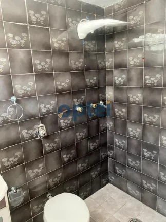 Imagem CASA COM 202 M² COM 03 DORMITÓRIOS SENDO 1 SUITE, 2 SALAS, 2 WC, - SANTO ANDRÉ SP.
