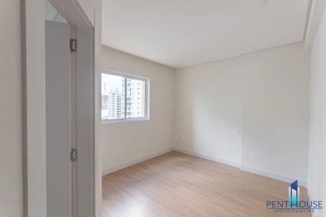 Imagem Apartamento Zona Central para Venda em Balneário Camboriú, CENTRO, 3 dormitórios, 3 suítes, 4 banheiros, 3 vagas