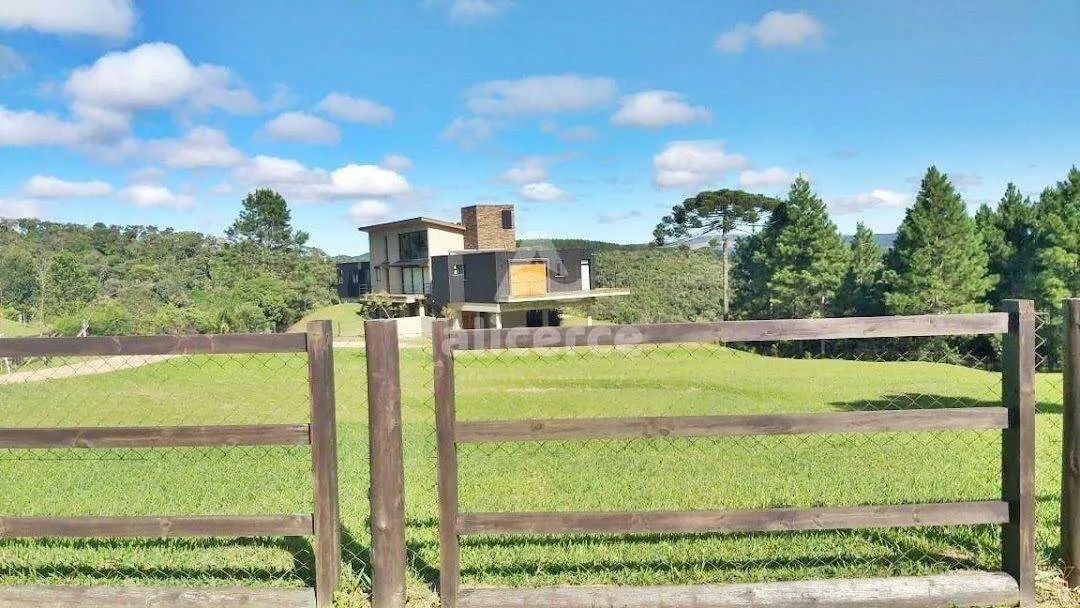 Imagem Terreno rural de 2.692m²,natureza, tranquilidade, segurança e uma estrutura em Condomínio com Lagos, Cachoeira e Estrutura Completa em Rancho Queimado
