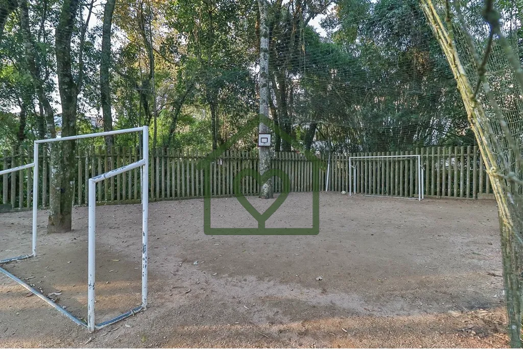 Imagem Casa em condomínio no bairro Nonoai, com 122m² privativos distribuídos em 2 andares. No térreo, ...