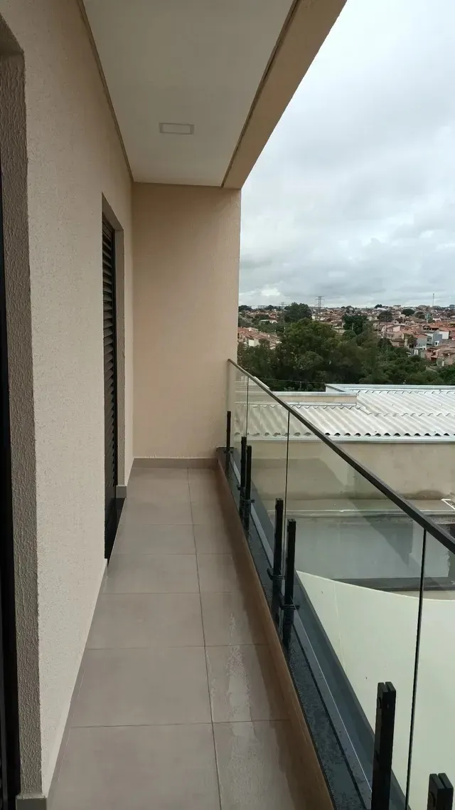 Imagem Sobrado espaçoso disponível