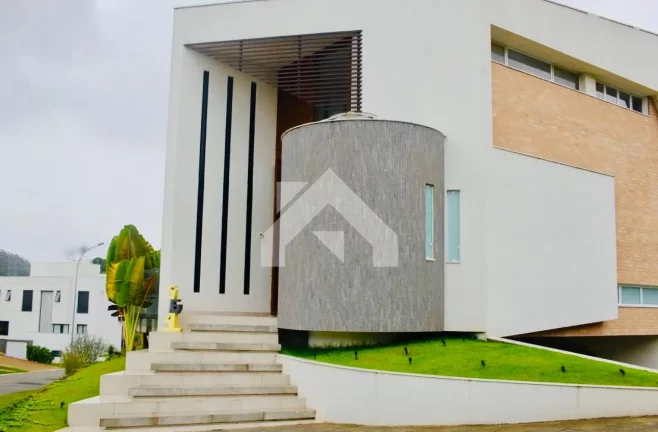 Foto do imóvel Casa de Condomínio em Residencial Tambore - Barueri