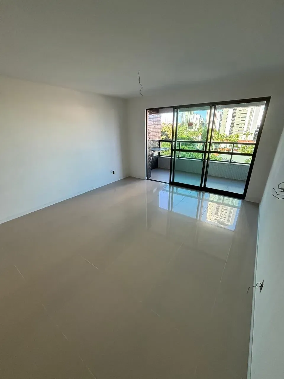 Foto do imóvel Apartamento com 4 Quartos à Venda, 165 m² em Monteiro - Recife