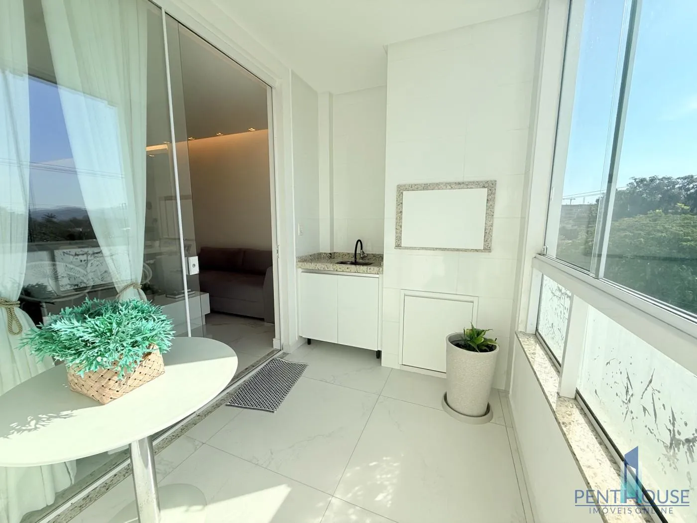 Imagem Apartamento com Terraço para Venda em Camboriú, São Francisco de Assis, 3 dormitórios, 3 suítes, 4 banheiros, 1 vaga