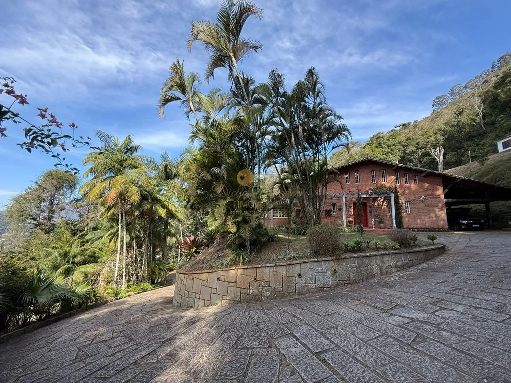 Imagem Casa para Venda em Teresópolis / RJ no bairro Parque do Imbui