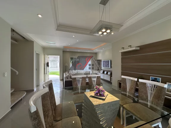 Imagem Casa Alto Padrão à venda, bairro Pinheirinho em Curitiba.