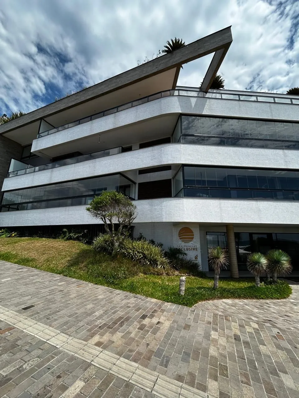 Imagem Apartamento à venda em Torres, Beira Mar, com 3 quartos, 101.15m2