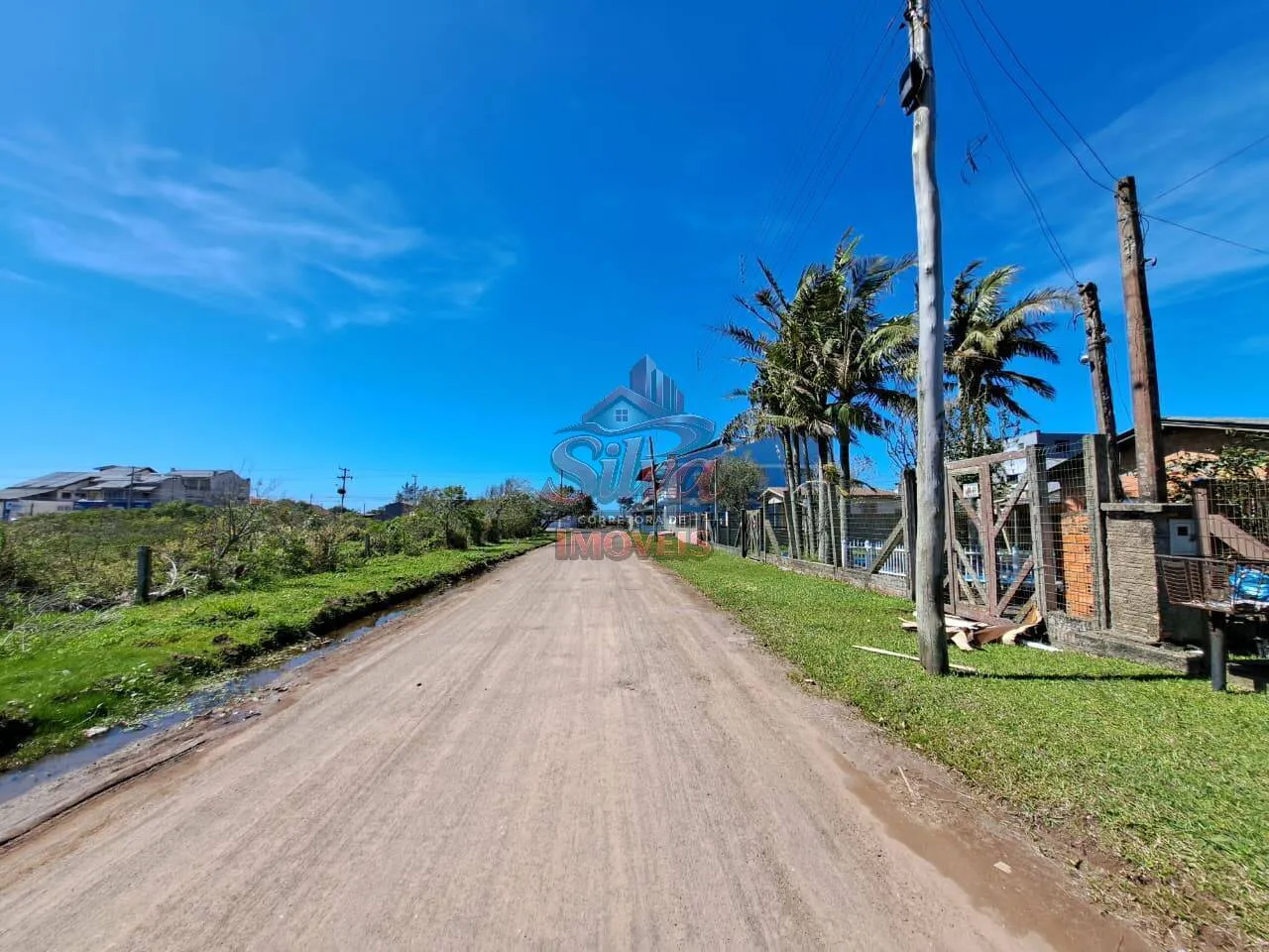 Imagem C200 | Casa 3 Dormitórios em Região de Moradores