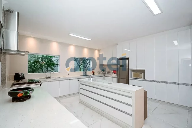 Imagem Casa de Alto Padrão à Venda - 5 Suítes, 501m² - Quintal, Churrasqueira e 6 Vagas - Parque Anchieta, São Bernardo do Campo - SP