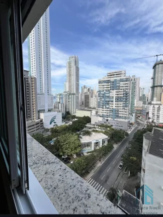 Imagem Apartamento 03 Suítes, 02 vagas, sacada c/churrasqueira em Balneário Camboriú SC