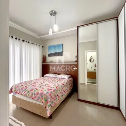 Imagem Geminado semi mobiliado | Jaraguá 99 | 3 quartos (1 suíte) | 96m²