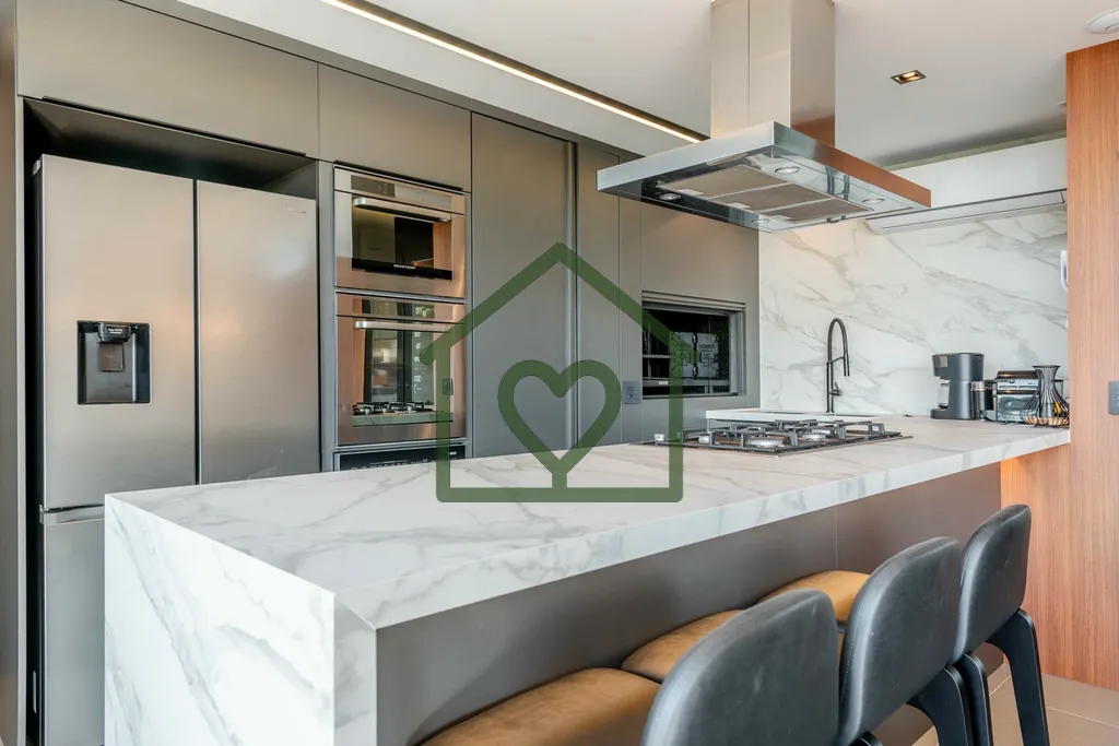 Imagem Viva com sofisticação em um dos bairros mais nobres de Porto Alegre. Este apartamento garden de 20...