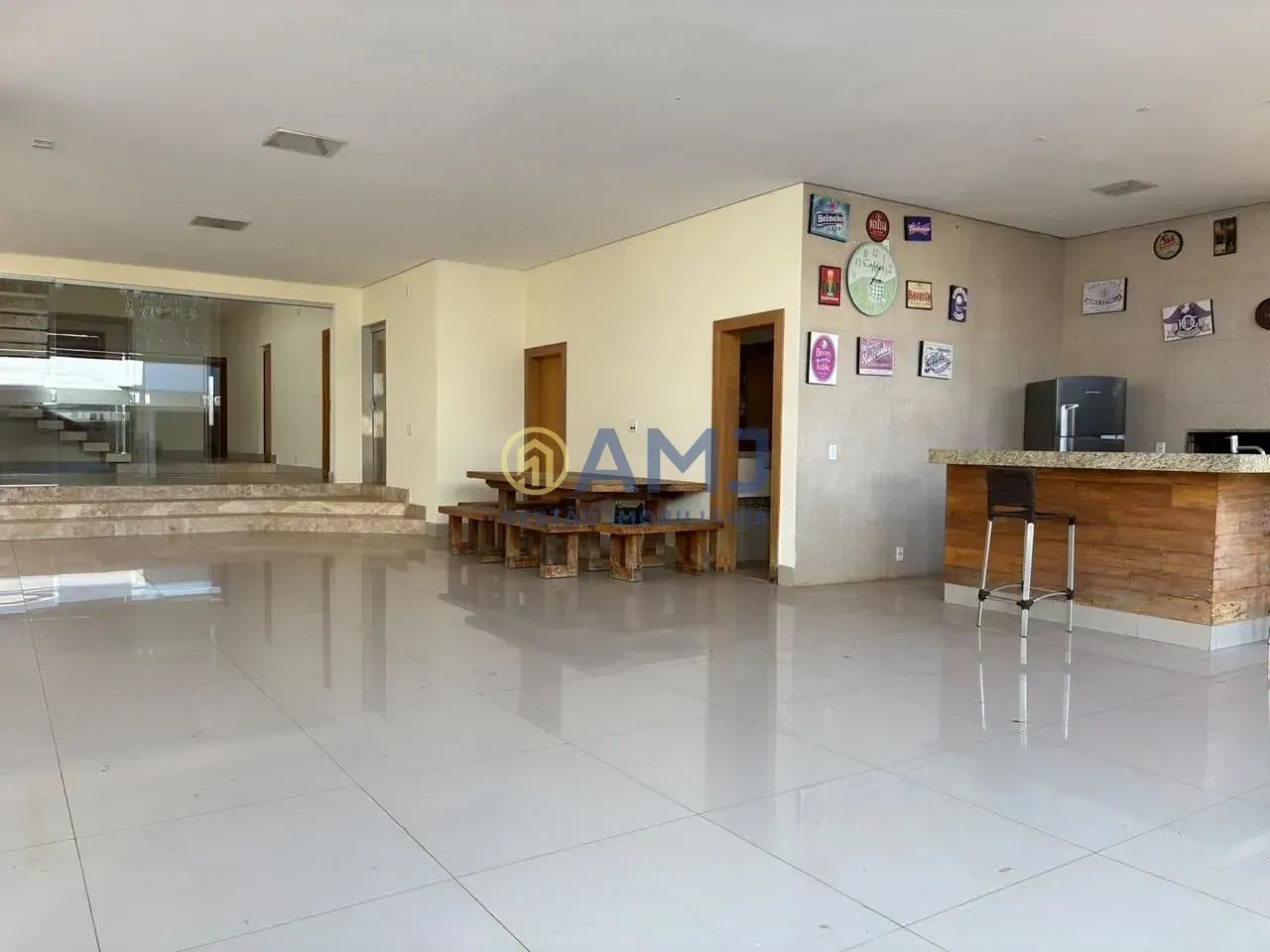 Imagem Sobrado para Locação 5 Quartos, 4 Suites, 2 Vagas, 614M², Jardins Madri, Goiânia - GO | Jardins Madri