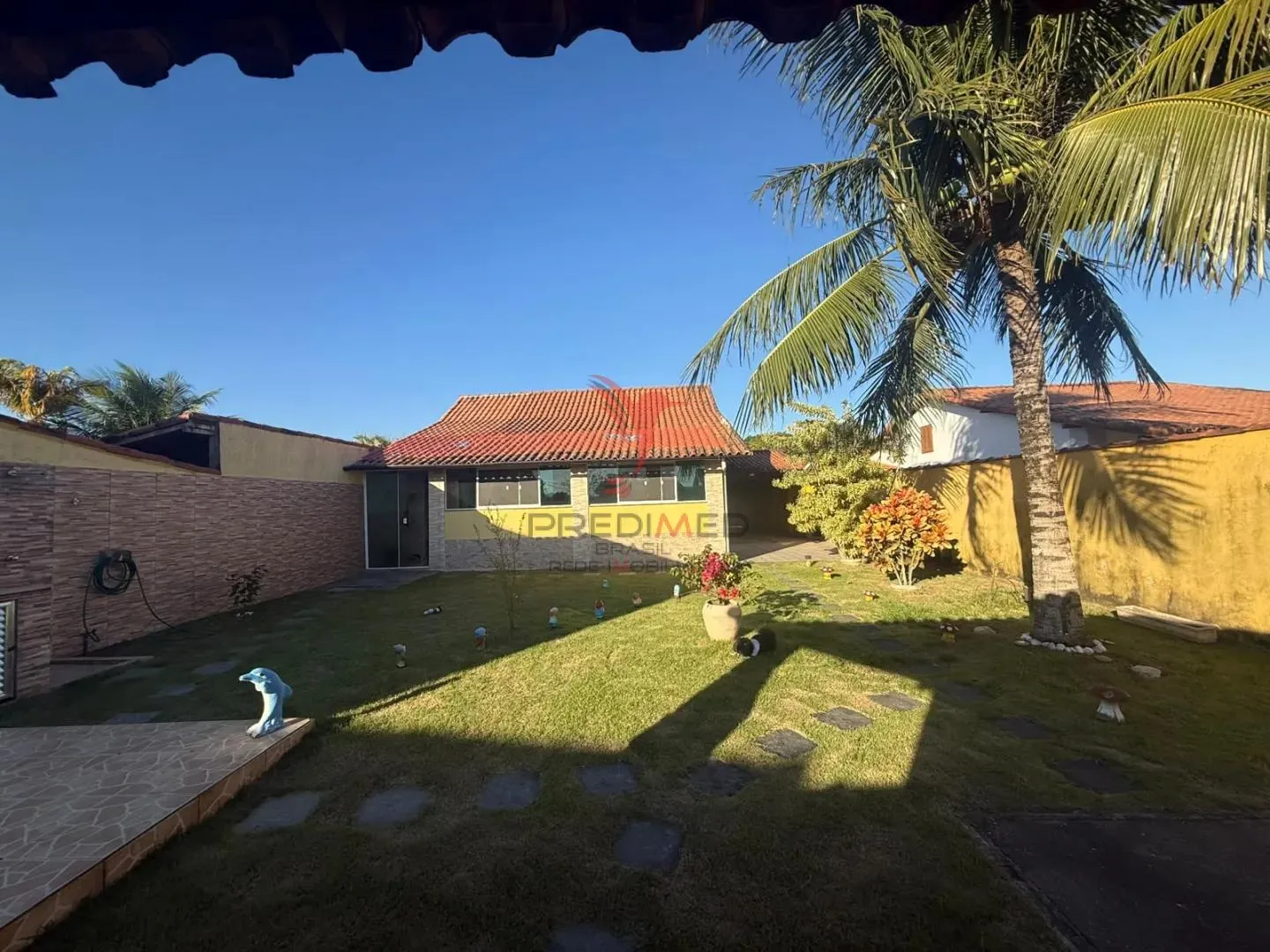 Imagem CASA À VENDA COM PISCINA - R$ 400.000