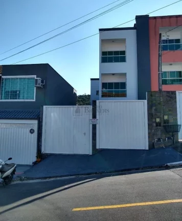 Imagem Sobrado triplex com 3 suítes no Ariribá