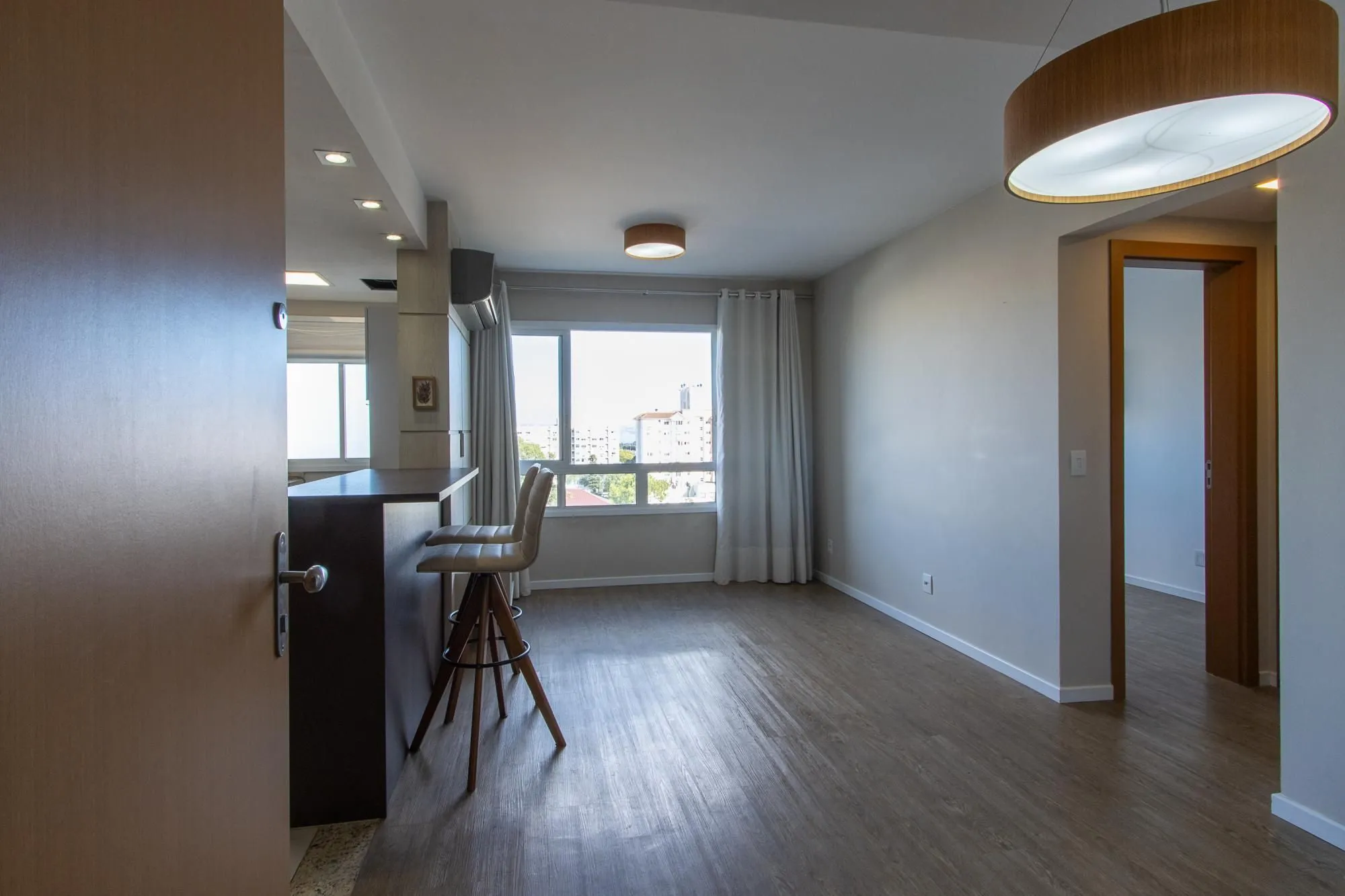 Imagem Apartamento com 2 dormitórios e 60m² à venda no bairro Tristeza