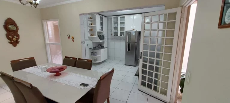 Imagem Sobrado com 3 Dormitorio(s) localizado(a) no bairro Chácara Jafet em Mogi das Cruzes / Mato Grosso do Sul Ref.:4421