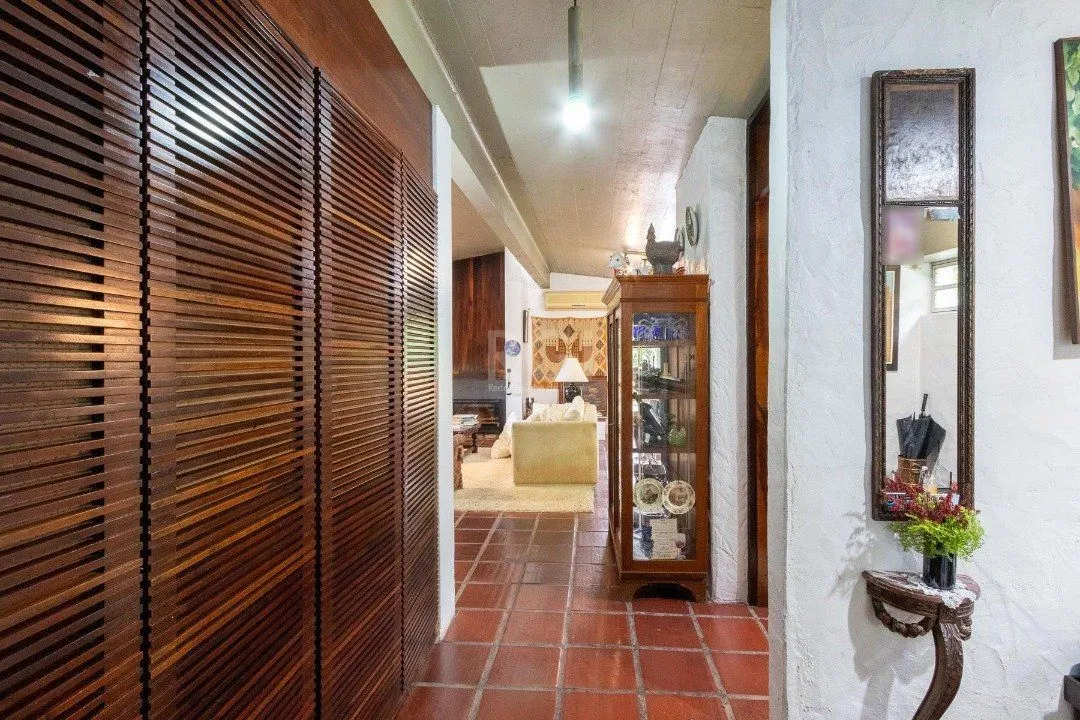 Imagem Casa para Venda - 600m², 3 dormitórios, sendo 1 suites, 8 vagas - Vila Assunção