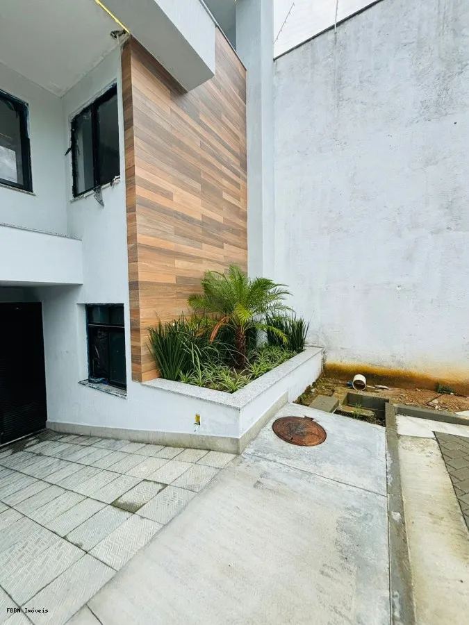 Imagem Casa Duplex / Nova para Venda em Rio de Janeiro / RJ no bairro Freguesia (Jacarepaguá)