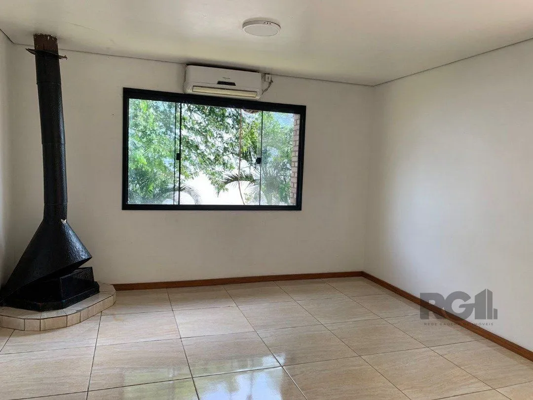 Imagem AMPLA CASA COM PRAIA PRIVATIVA NA ZONA SUL DE POA