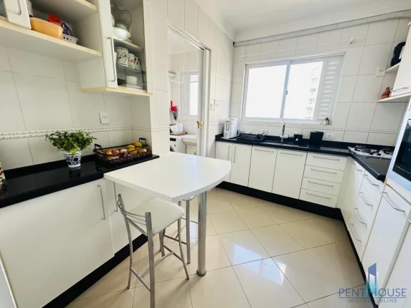Imagem Apartamento Quadra Mar para Venda em Balneário Camboriú, CENTRO, 3 dormitórios, 1 suíte, 3 banheiros, 2 vagas