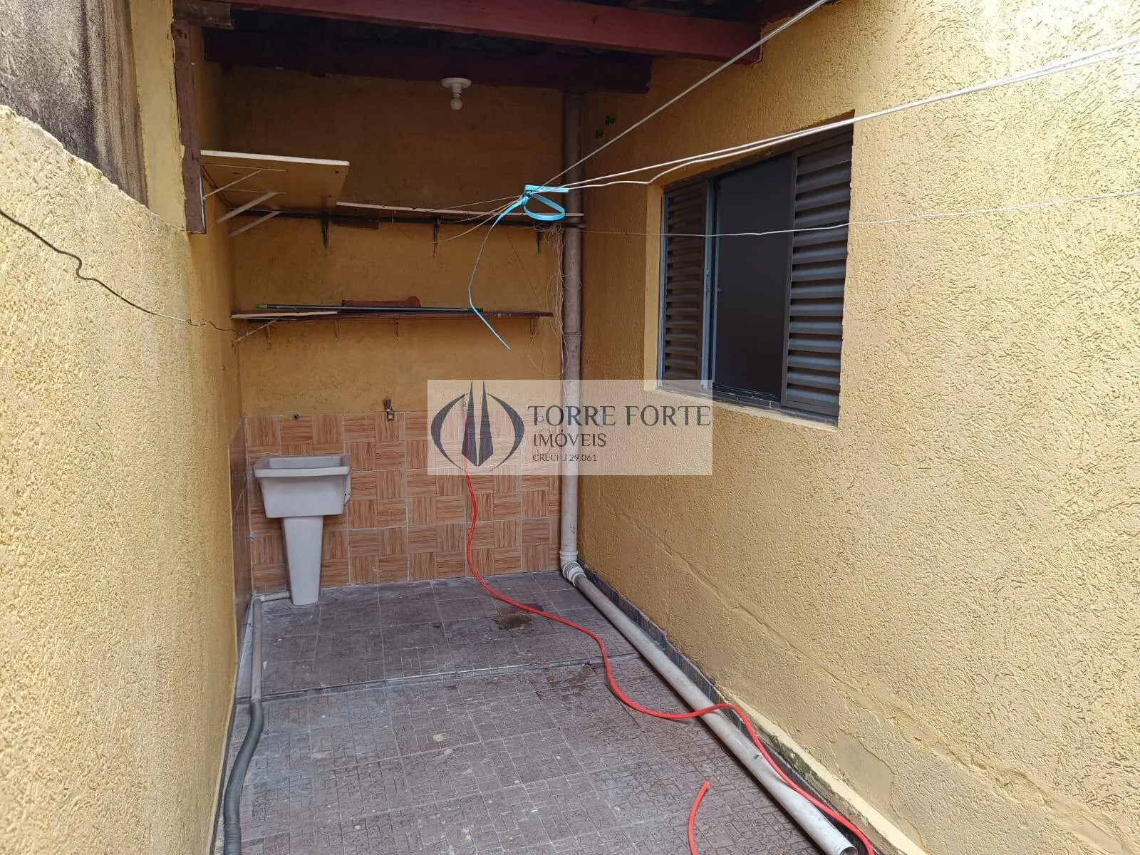 Imagem Linda Casa com 3 dormitórios, Próximo à estação São Mateus do Monotrilho