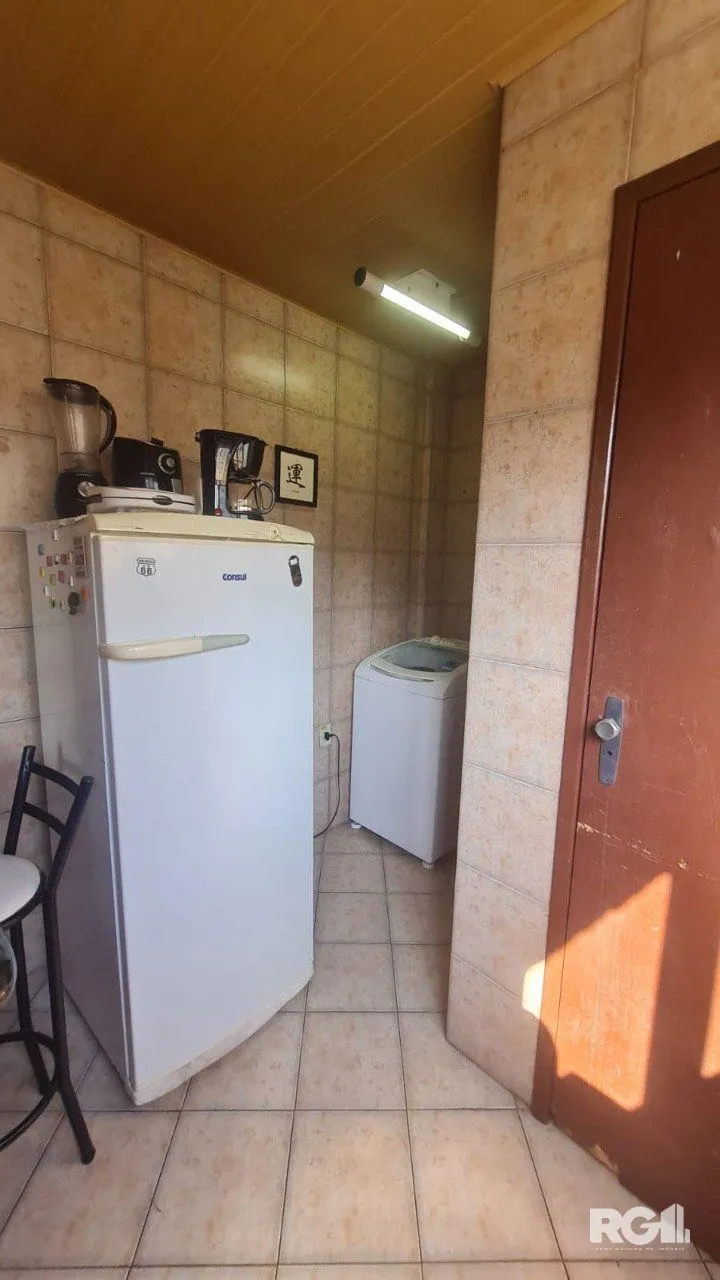 Imagem APARTAMENTO DE 2 DORMITÓRIOS AMPLO E MOBILIADO NA CIDADE BAIXA