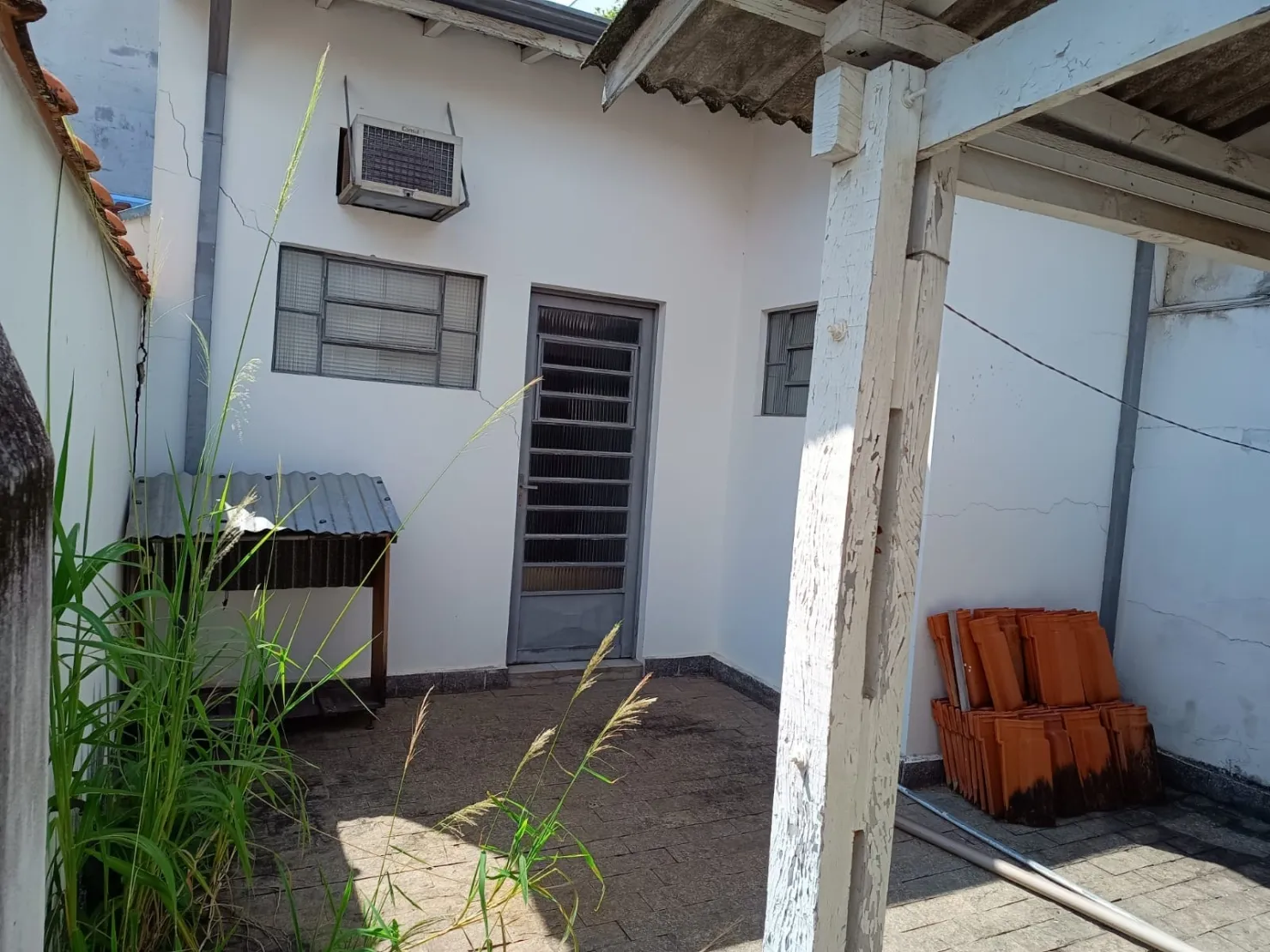 Imagem Comercial para Locação 210M², Centro, Taubaté - SP