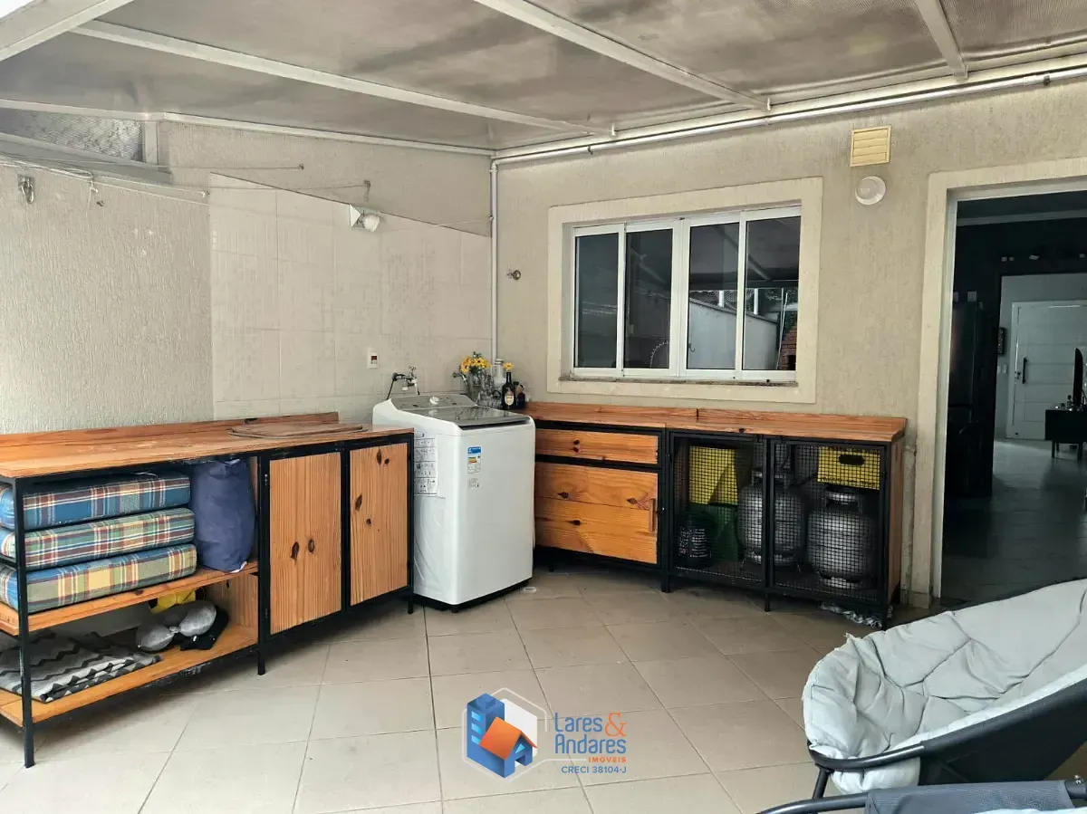 Imagem Sobrado para venda em Vila dos Remédios com 2 quartos, sendo 2 suítes, 113m²