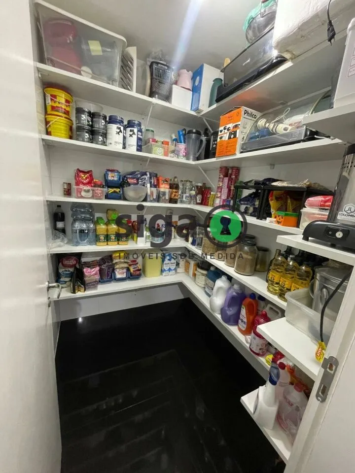 Imagem Apartamento de 177 metros 4 dormitórios, sendo 3 suítes 3 vagas a venda no condomínio Paulistano