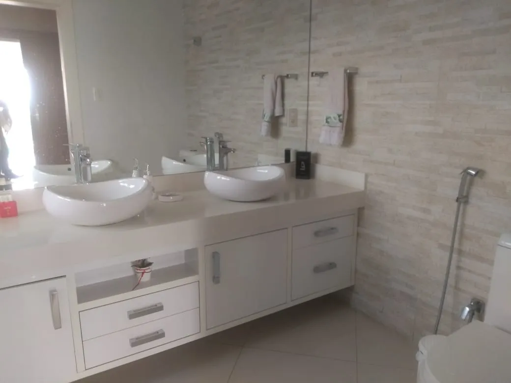 Imagem Casa à venda 3 Quartos, 3 Suites, 3 Vagas, 892.1M², Village Mantiqueira, Guaratinguetá - SP
