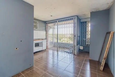 Imagem Oportunidade Única: Casa para Fins Residencial ou Comercial em Local Estratégico!