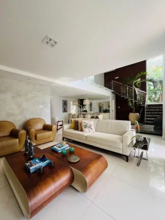 Foto do imóvel Casa Alto Padrão à Venda em Alphaville Salvador I | 600m² Privativos | 4 Suítes | Energia Solar | Espaço Gourmet