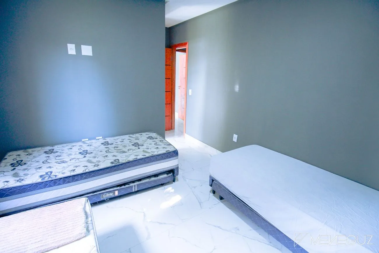 Imagem Casa à venda em Guarapari, na praia do morro, composta de 5 quartos, sendo 4 suítes alto padrão de acabamento