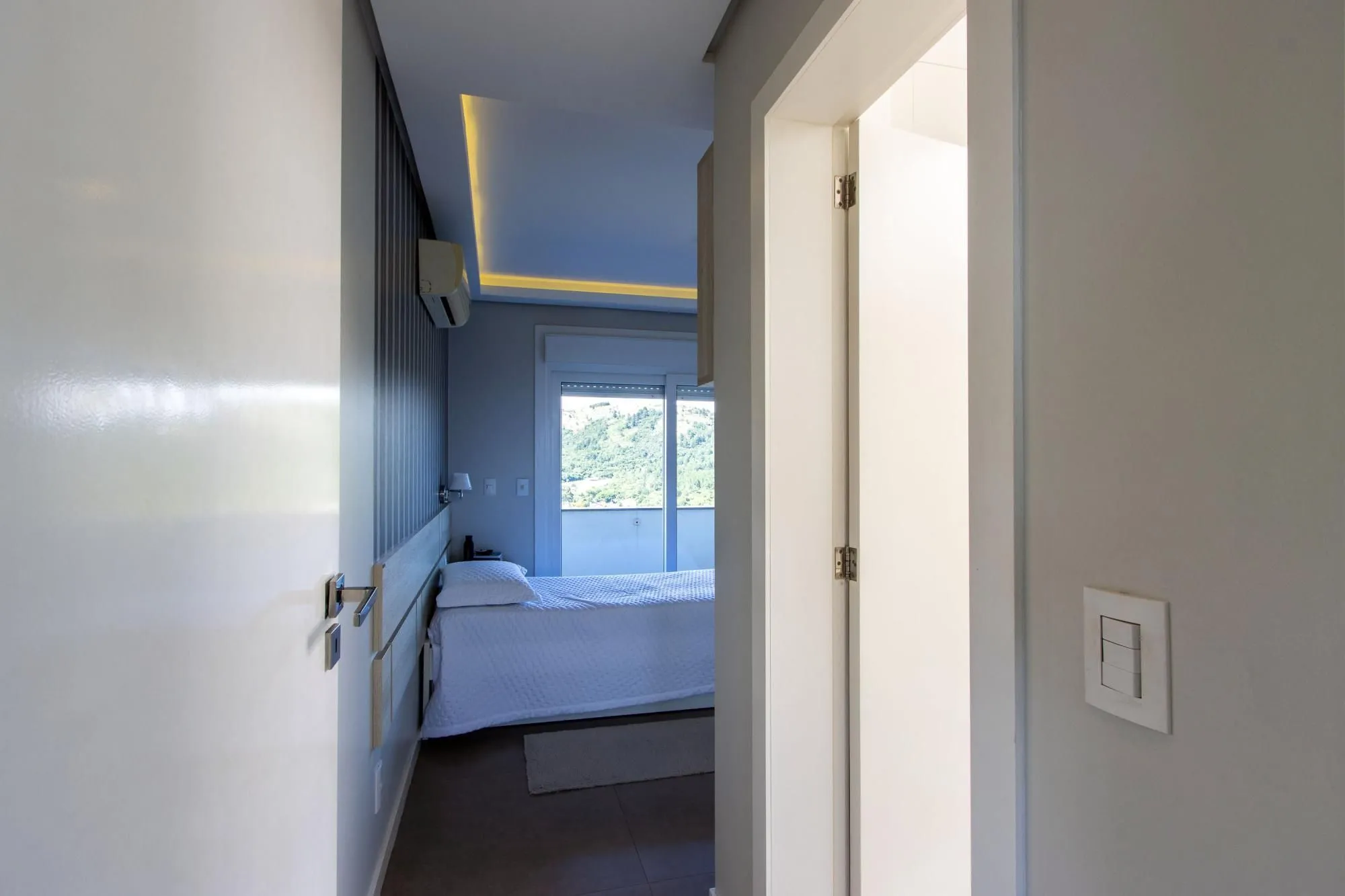 Imagem Luxuosa Casa em Condomínio de Alto Padrão com vista para Guaiba