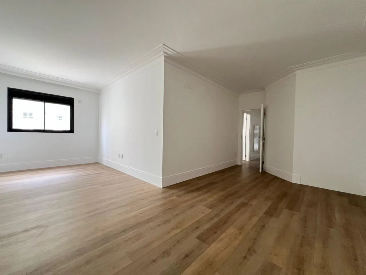 Imagem Apartamento com vista para o mar à venda com 225m2 por R$ 4.500.000,00