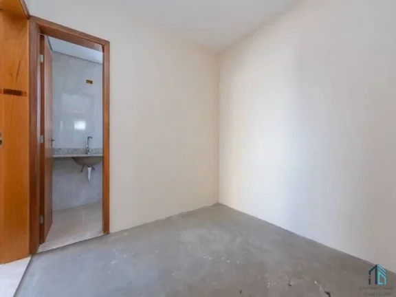Imagem Sobrado a venda, 04 quartos, sendo 02 suítes, no Boa Vista em Curitiba PR