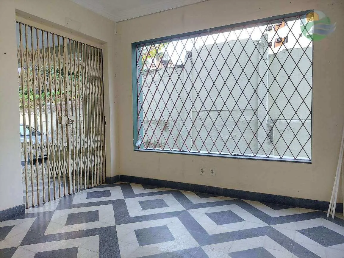Imagem Casa duplex com 327m2 de área útil,LOCAÇÃO, Rua Conde de Irajá, Torre, Recife.