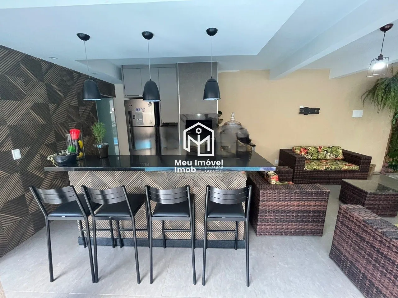 Imagem CASA 5 Quartos 3 Suíte 4 Vaga 330m² QNG 05 Taguatinga