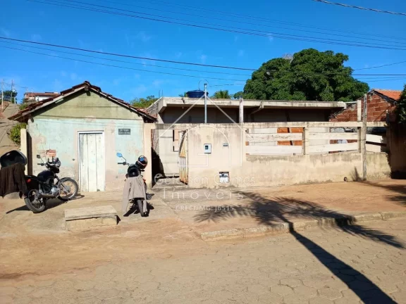 Imagem Casa à Venda Com 02 Quartos sendo 01 Suíte - Distrito de Linópolis - Divino das Laranjeiras - MG