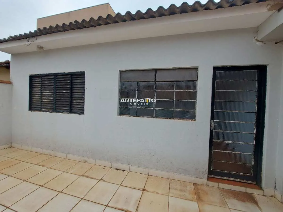 Imagem Casa à venda em Franca, Jardim Conceição Leite, com 2 quartos, 190m2