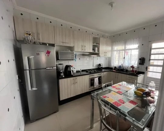 Imagem Sobrado com 2 dormitórios à venda, 64 m² por R$ 373.000,00 - Caxangá - Suzano/SP