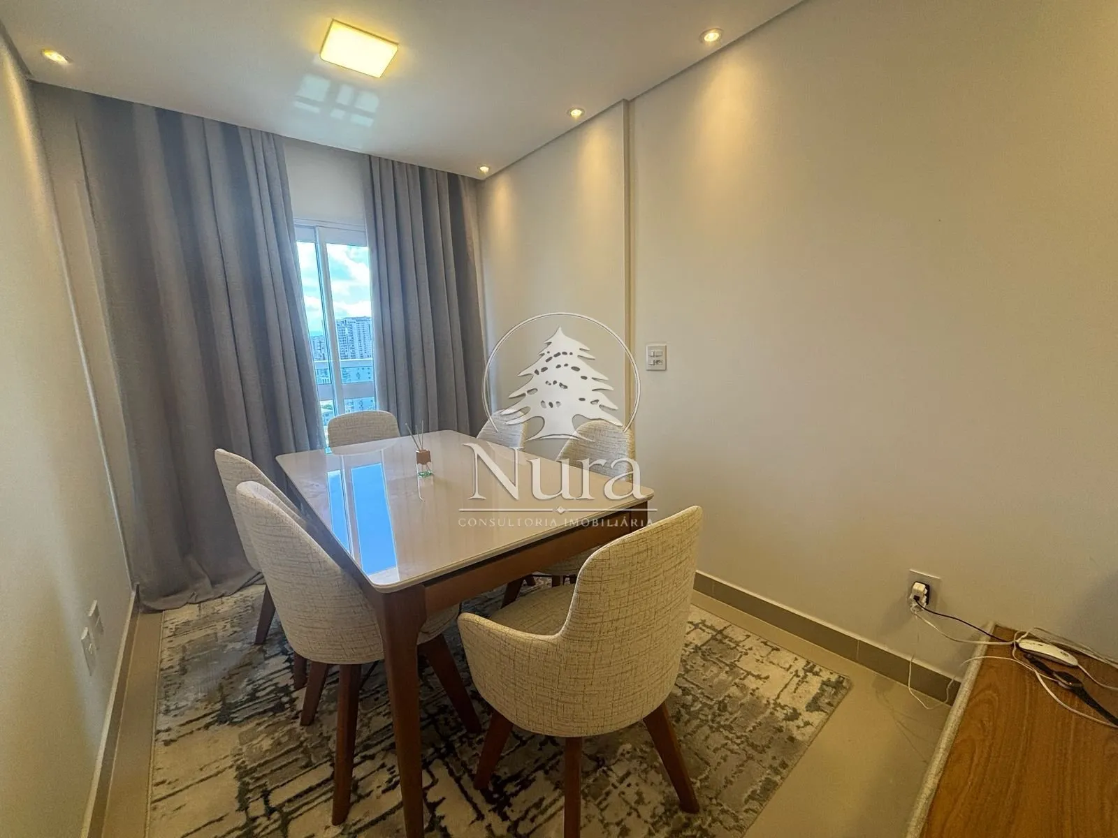 Imagem Apartamento de 2 quartos, 65m² no bairro Embaré, em Santos