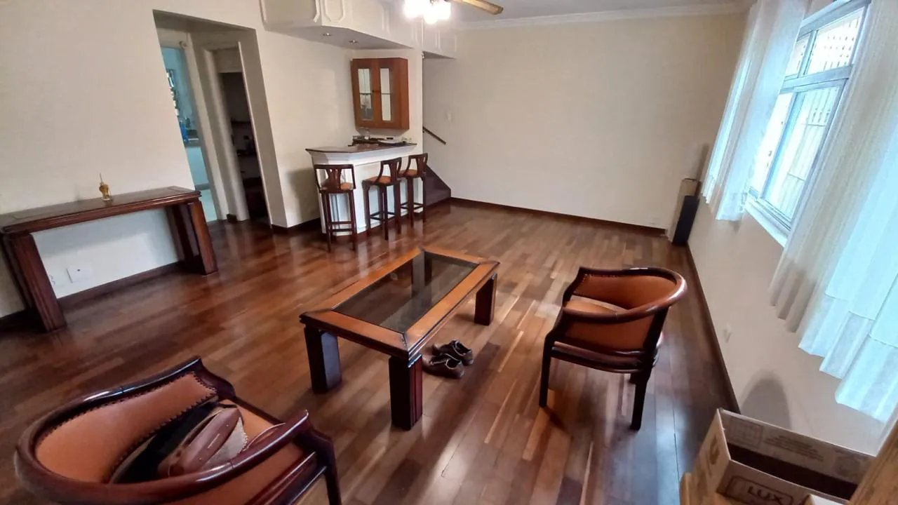 Imagem VENDO LINDO SOBRADO NO BAIRRO CAMPO GRANDE COM SEIS VAGAS DE GARAGEM!